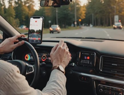Regarder YouTube Music sur Apple CarPlay : un guide complet
